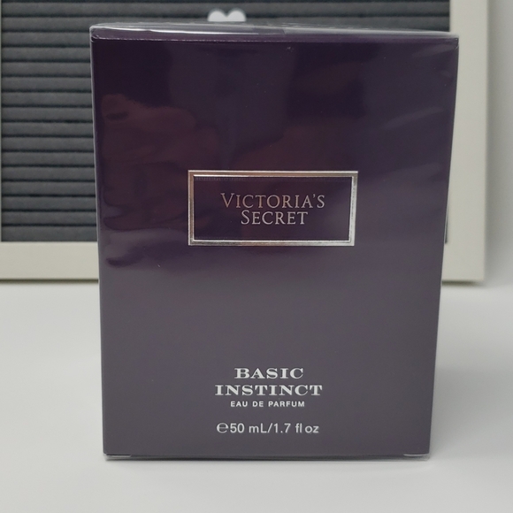 ๐๐New Victoria's Secret Basic Instinct 1.7oz๐๐ - Picture 5 of 6